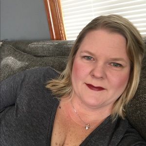 Meet your Posher, Tabitha